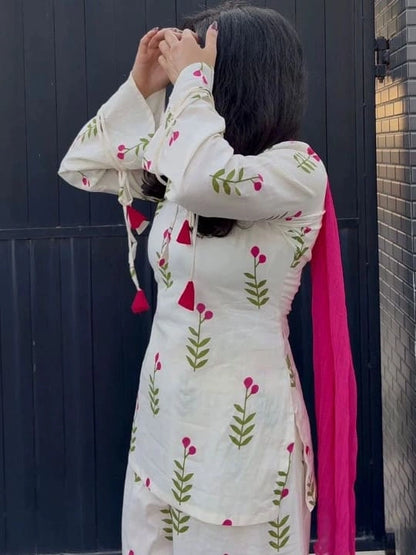 Ivory Floral Printed Cotton Kurta Pant & Dupatta Set